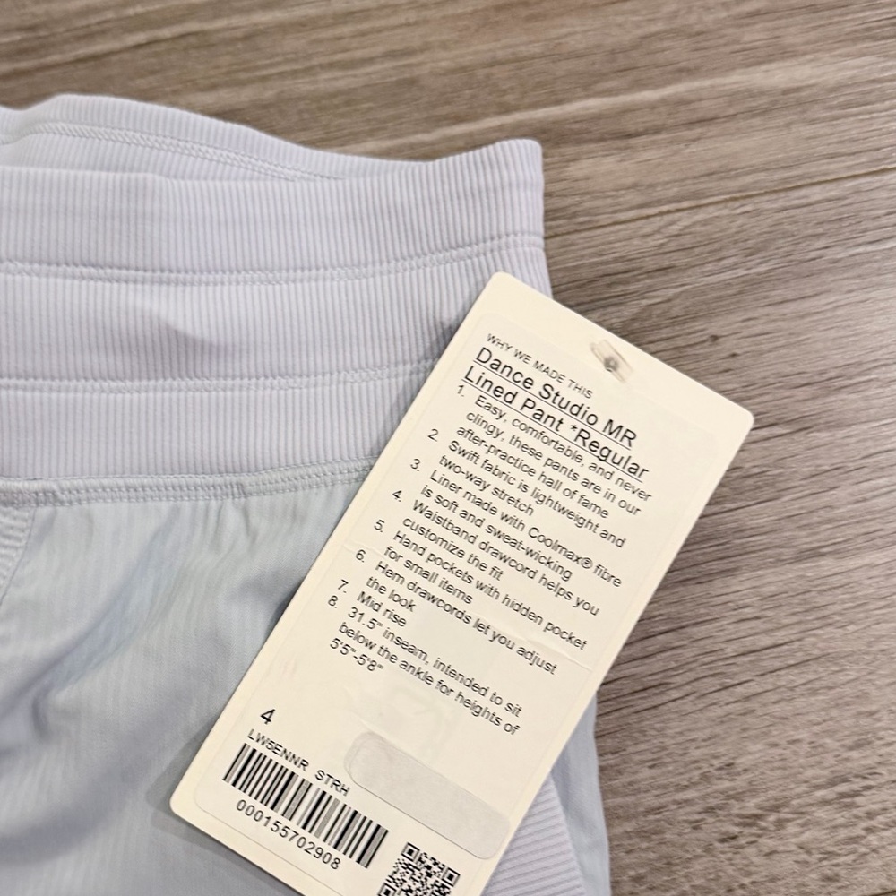 lululemon athletica Soft Blue Straight Leg Pants -NWT